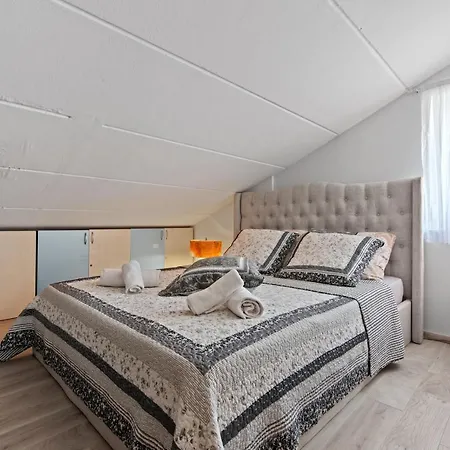 Kiara * Novigrad Istria